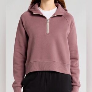 Vuori half zip hoodie